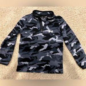 Under armor Fleece pullover camo
